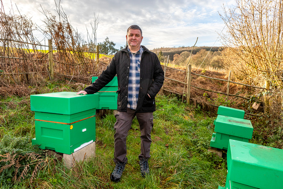 Kerry Wynne - beekeeper